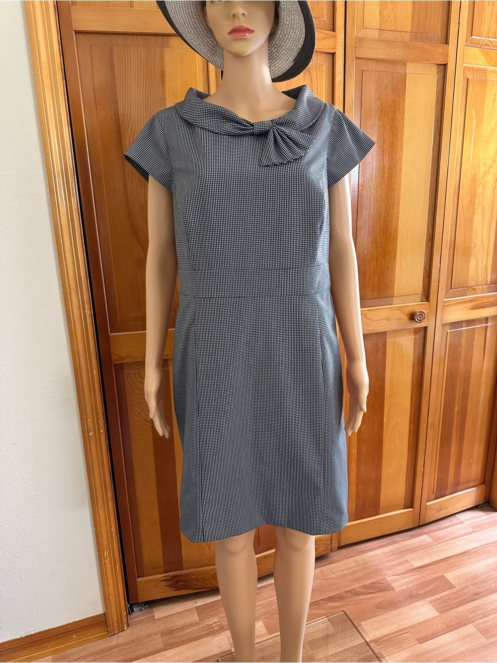 Merona Grey Houndstooth Sheath Dress with Bow Collar